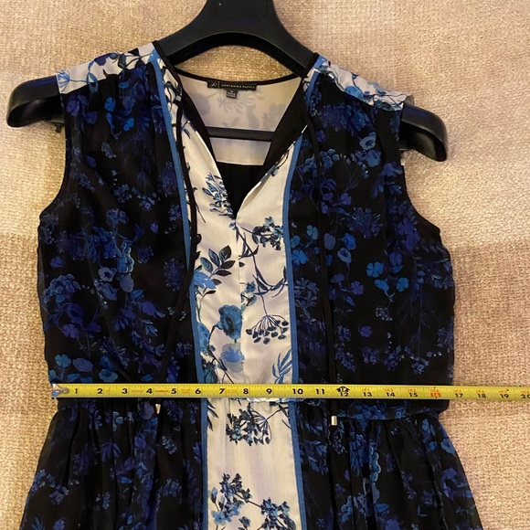Adrianna Papell Blue White Black Floral Dress - Size M / Medium - Picture 5 of 10